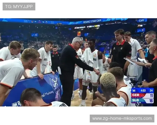 球员场上被队友怒吼，战术争执画面疯传